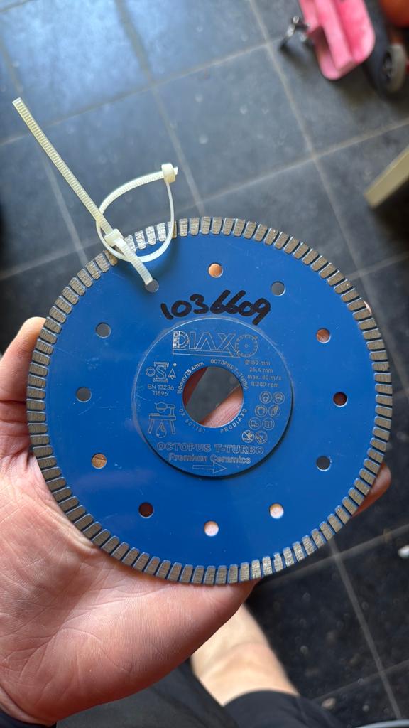 Diax diamantzaag 150mm nieuw, Doe-het-zelf en Verbouw, Gereedschap | Slijpmachines, Ophalen of Verzenden, Zo goed als nieuw, Minder dan 700 watt