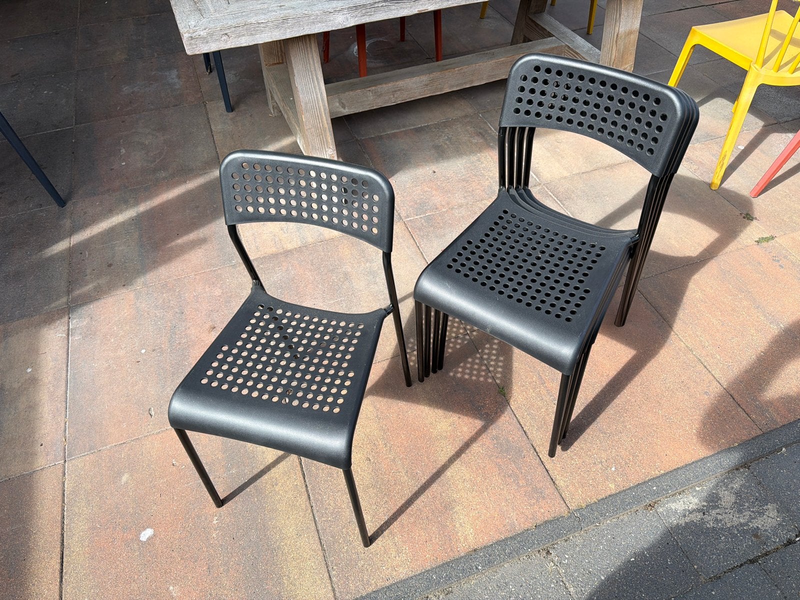 Zwarte stapelbare stoelen - Set van 5, Ophalen, Kunststof, Gebruikt, Zwart