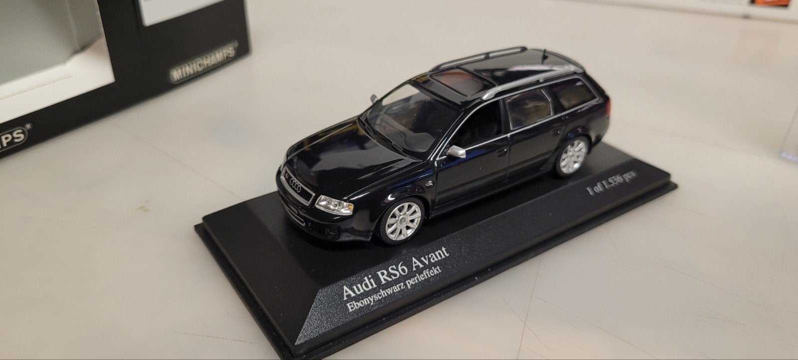 Minichamps 2002 Audi RS6 Avant zwart metallic, Ophalen of Verzenden, Zo goed als nieuw, Auto, MiniChamps