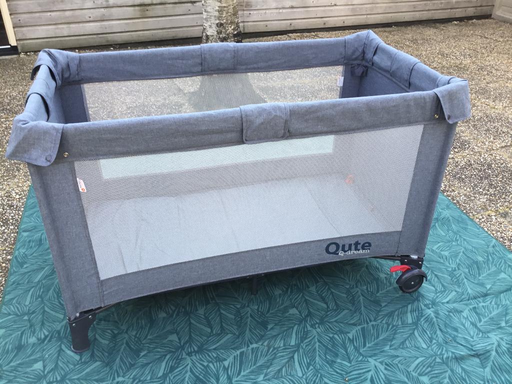 Campingbedje, Ophalen, Zo goed als nieuw, Reisbedje