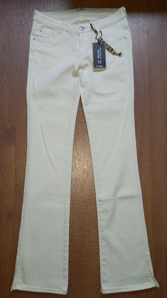 NIEUW!!  Off white bootcut fit broek van Indian Blue Jeans, Broek, Meisje, Nieuw, Ophalen of Verzenden