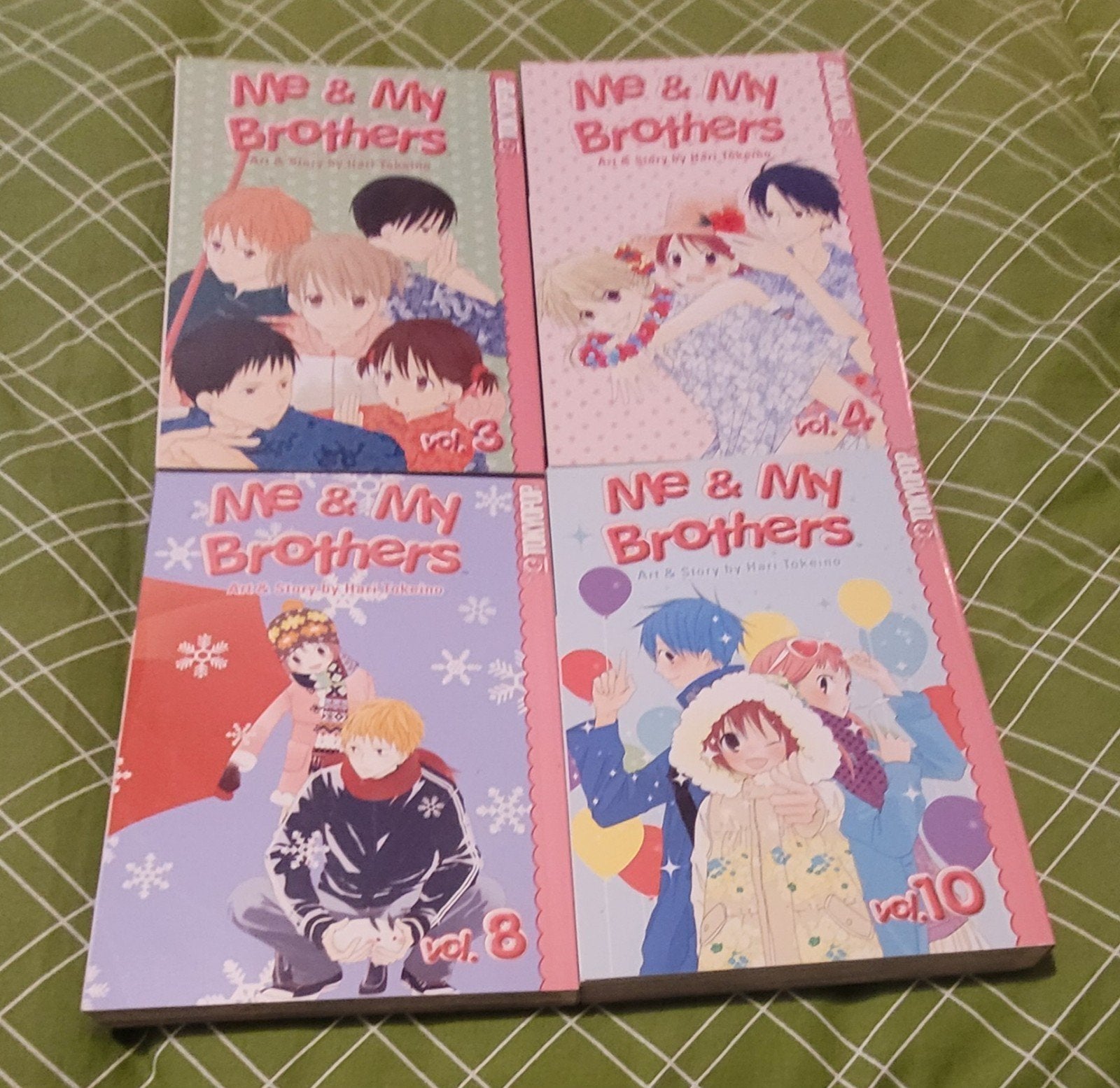 Manga's Me & my brothers vol. 3, 4, 8 en 10, Gelezen, Hari tokeino, Ophalen of Verzenden, Japan (Manga)