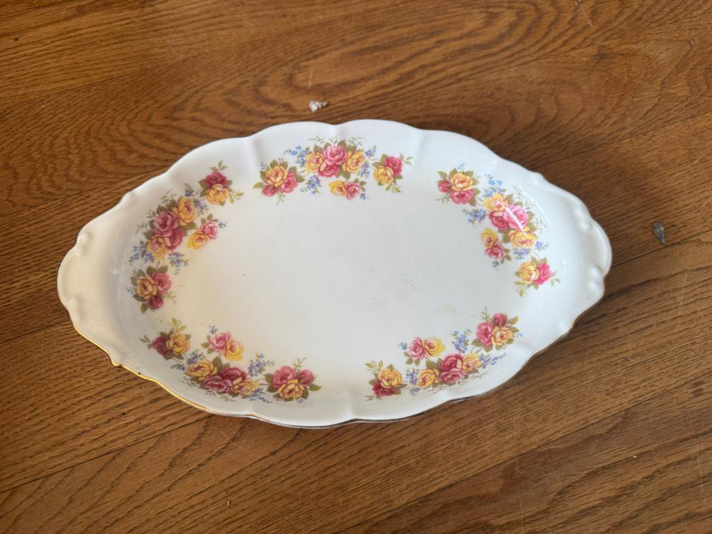 Royal Albert Bone China schaal met bloemmotief, Ophalen of Verzenden
