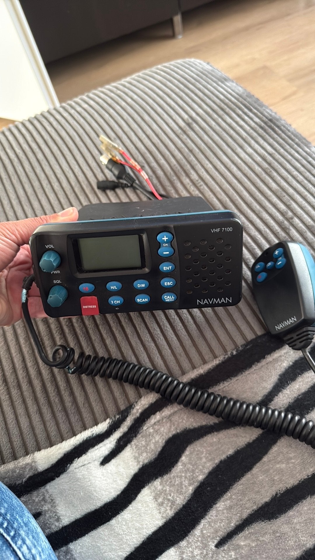 Navman VHF 7100 Marifoon, Watersport en Boten, Navigatiemiddelen en Scheepselektronica, Ophalen of Verzenden, Zo goed als nieuw