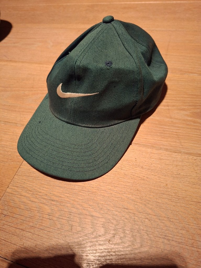 Nike pet , donkergroen zgan, Nike, One size fits all, Ophalen of Verzenden, Pet