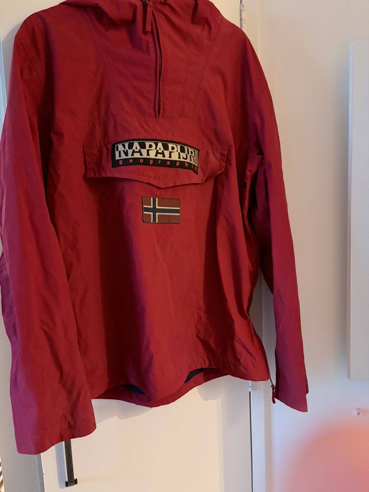 Napapijri Anorak Jas Rood - Maat xL, Ophalen, Zo goed als nieuw, Maat 46/48 (XL) of groter, Rood