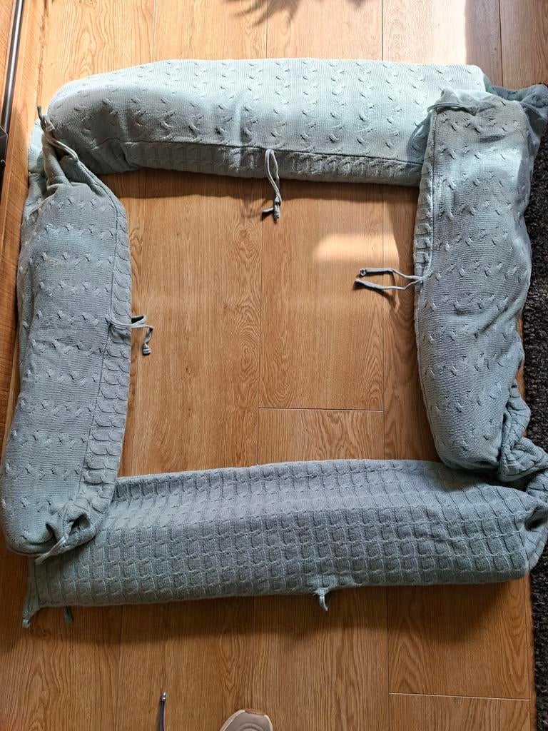 Baby ledikant bumper in lichtblauw, Kinderen en Baby's, Ophalen of Verzenden