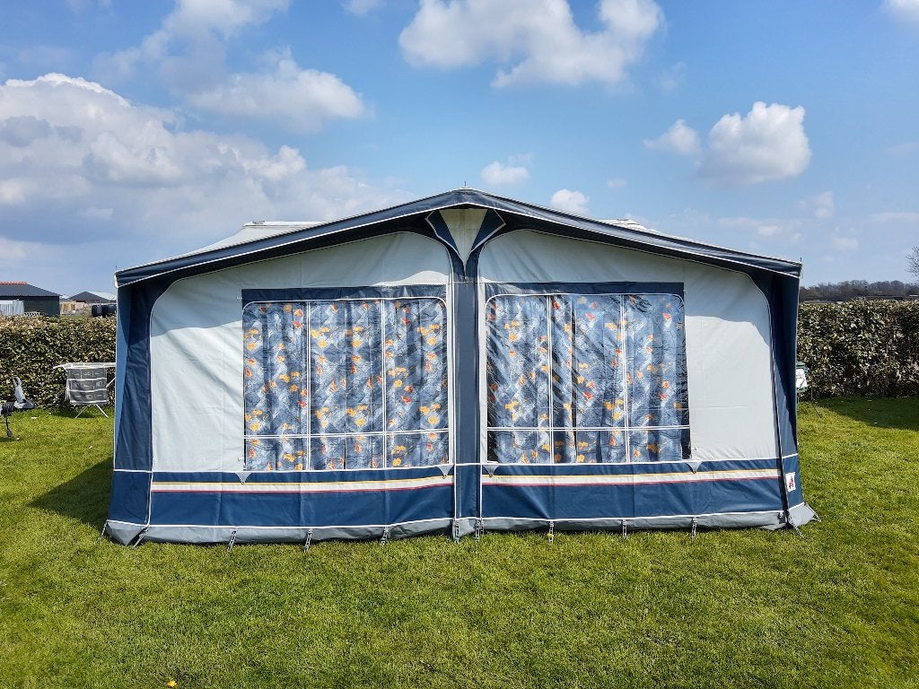 Dorema voortent incl. uitbouw (voor extra slaap/bergruimte), Caravans en Kamperen, Voortenten en Luifels, Ophalen, Gebruikt, Ten Cate All Season 200g/m2