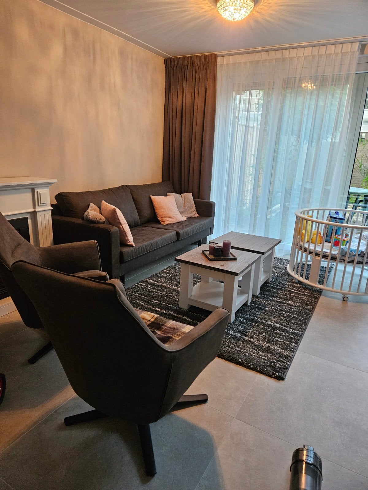 Comfortabele 3-zitsbank met stoffen bekleding, Huis en Inrichting, Banken | Bankstellen, Ophalen, Modern, Comfortabel, Gebruikt