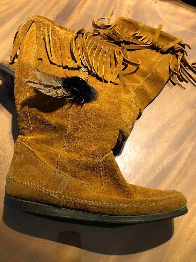 Minnetoka laarsjes 39, Kleding | Dames, Schoenen, Zo goed als nieuw, Bruin, Ophalen