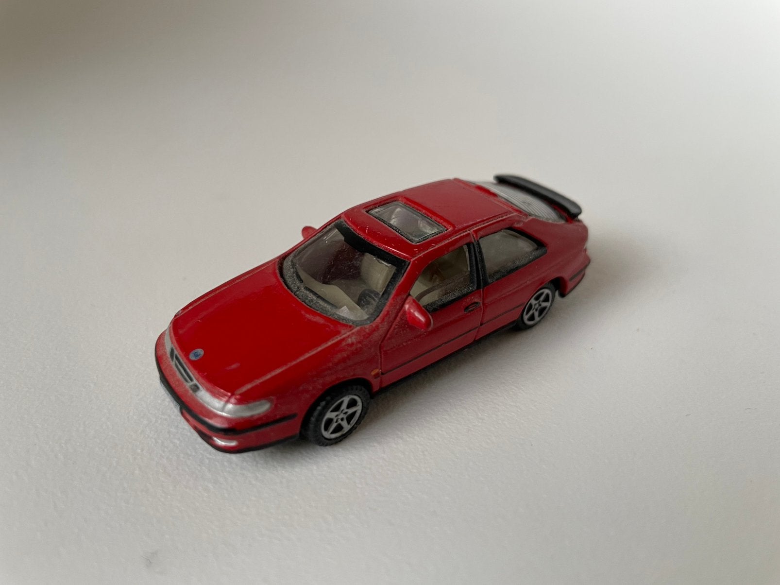 model Saab 9-3 Coupé,  Rood, 1/72 (?), Ophalen of Verzenden, Gebruikt, Auto
