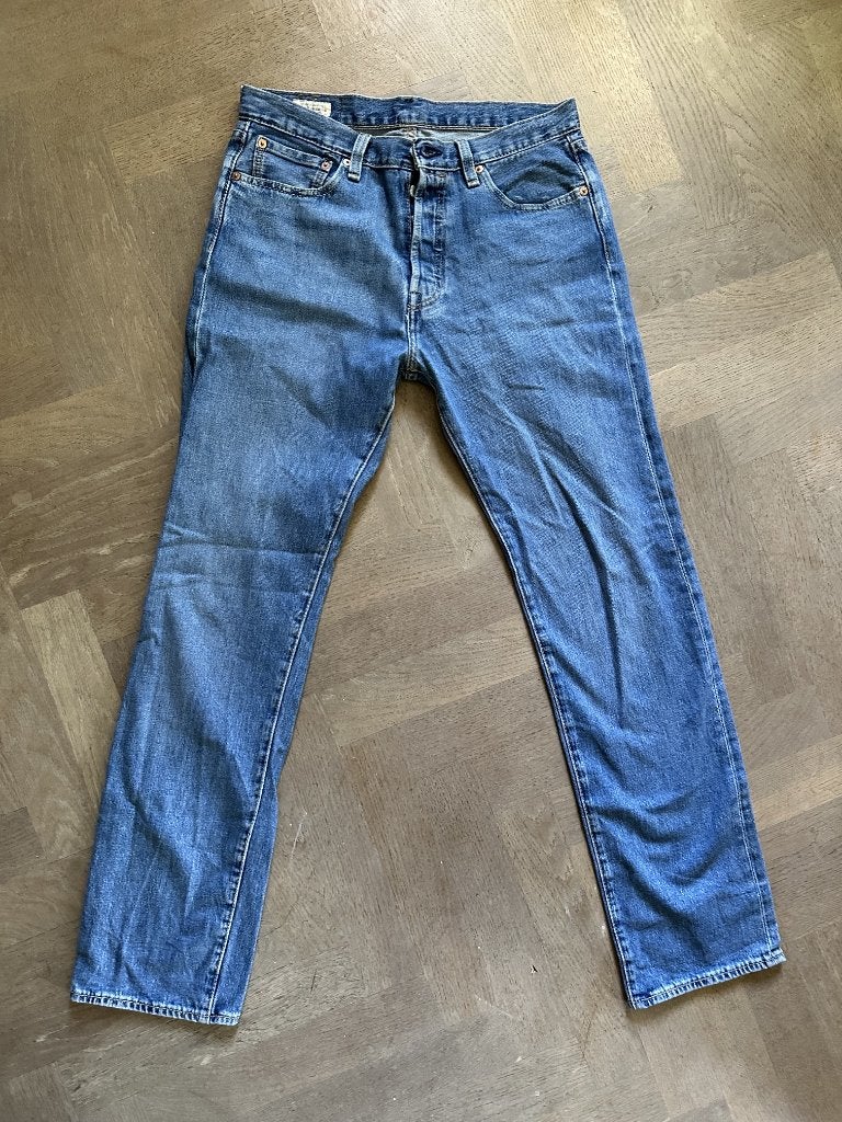Levi's 501 - 32/34 - heel goede staat - midblauw, Blauw, W32 (confectie 46) of kleiner, Ophalen of Verzenden, Gedragen