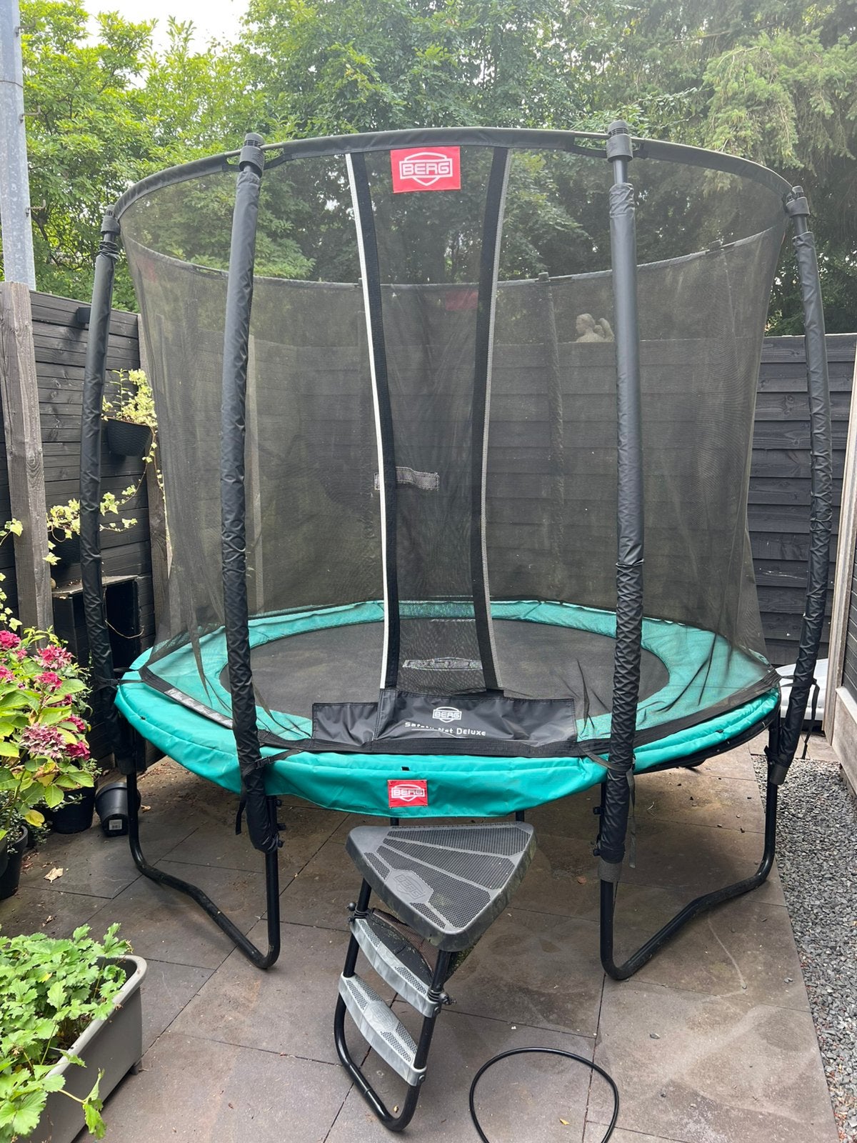 Berg trampoline goede staat, Kinderen en Baby's, Speelgoed | Buiten | Trampolines, Ophalen, Zo goed als nieuw