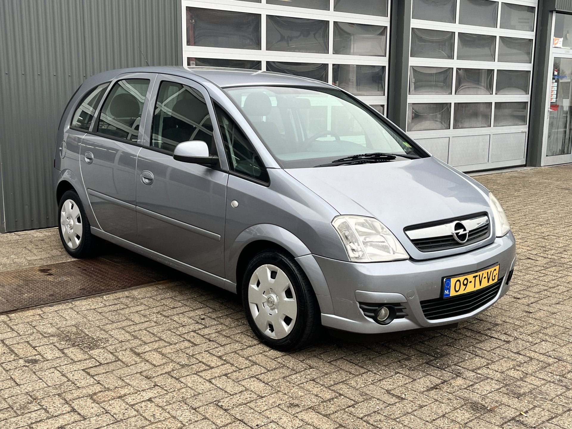 Opel Meriva 1.6-16V Enjoy Airco 5-Persoons Stuurwielbedienin, Auto's, Opel, Voorwielaandrijving, Gebruikt, Zwart, Handgeschakeld