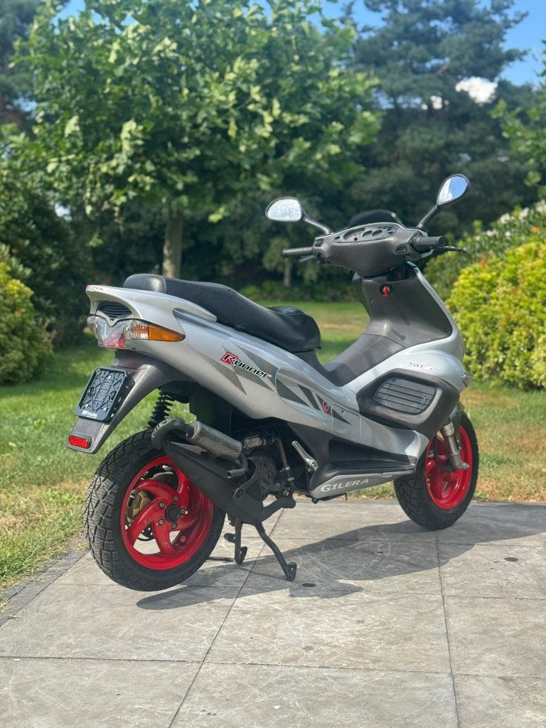 ⭐️Gilera runner sp pro zilver 50cc 2 takt slechts 10409 km⭐️, Niet ingevuld, Niet ingevuld, Niet ingevuld