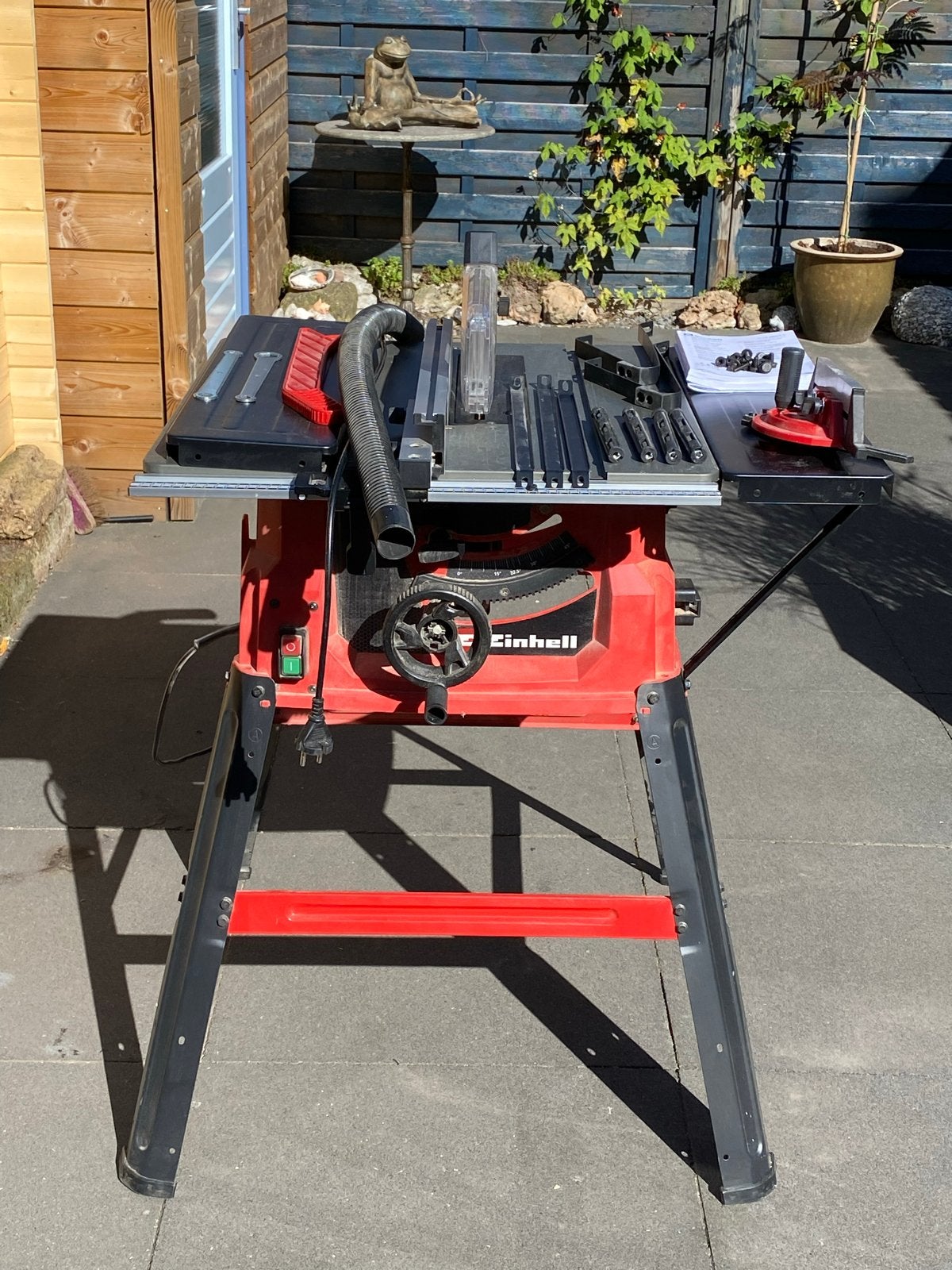 Einhell Zaagtafel TC-TS 2025/2 U - Krachtige Cirkelzaag, Ophalen, Cirkelzaag, 70 mm of meer, Zo goed als nieuw