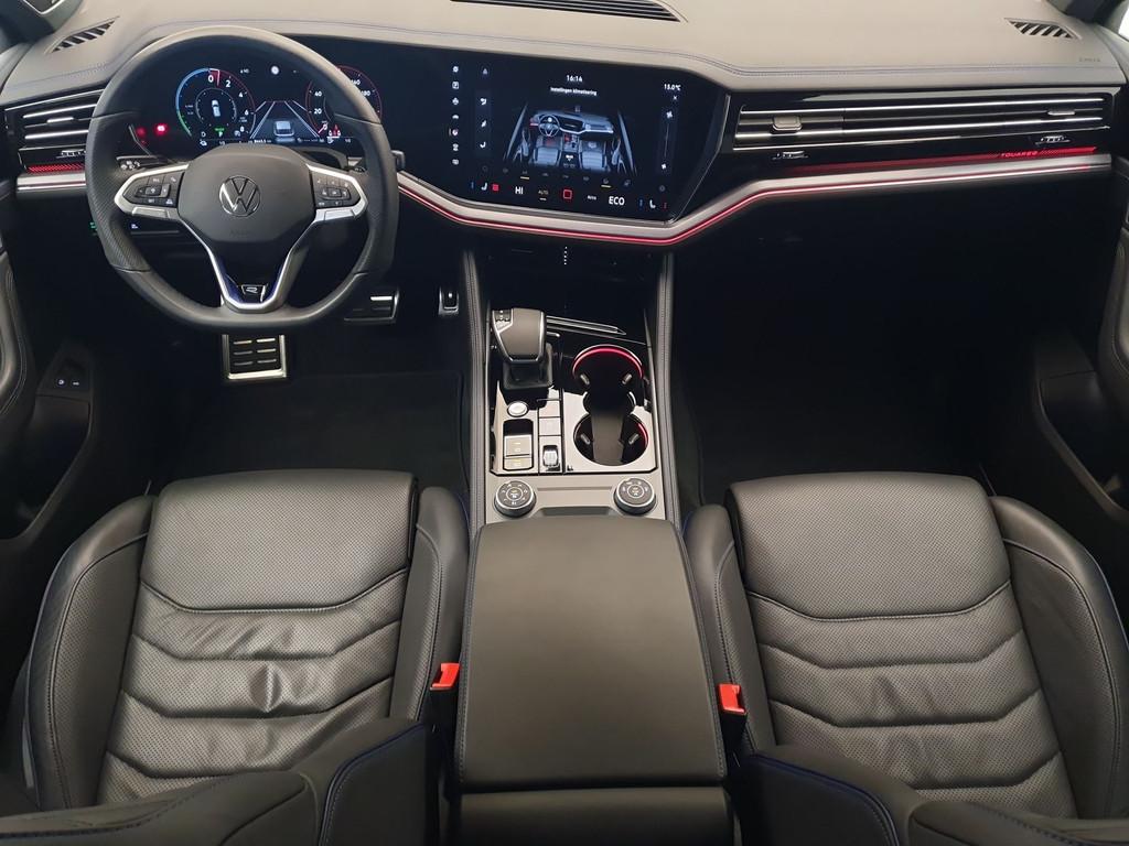 Volkswagen Touareg 3.0 TSi eHybrid 463 PK 4MOTION R Panorama, Automaat, 12 maanden, Gebruikt, 2995 cc
