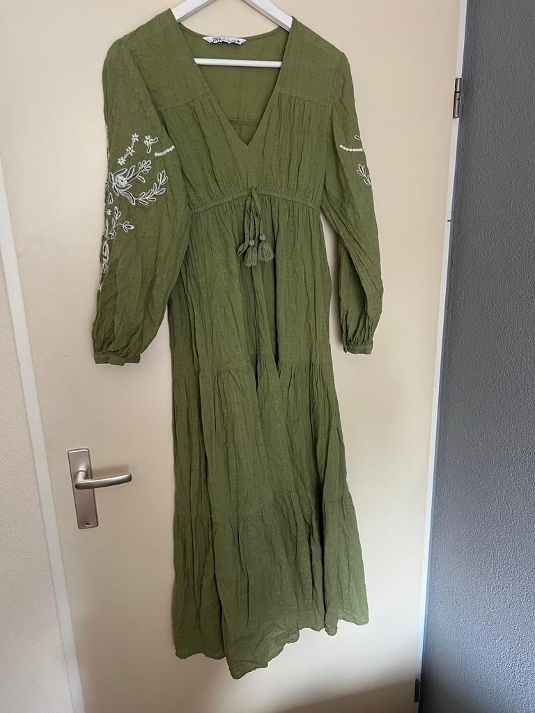 Zara maxi jurk met borduursels - Groen, Ophalen of Verzenden, Zo goed als nieuw