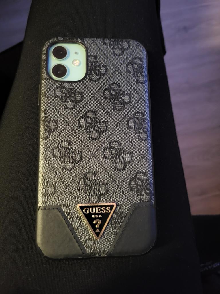 iPhone 11 met guess hoesje, Ophalen, Gebruikt, Blauw, IPhone 11