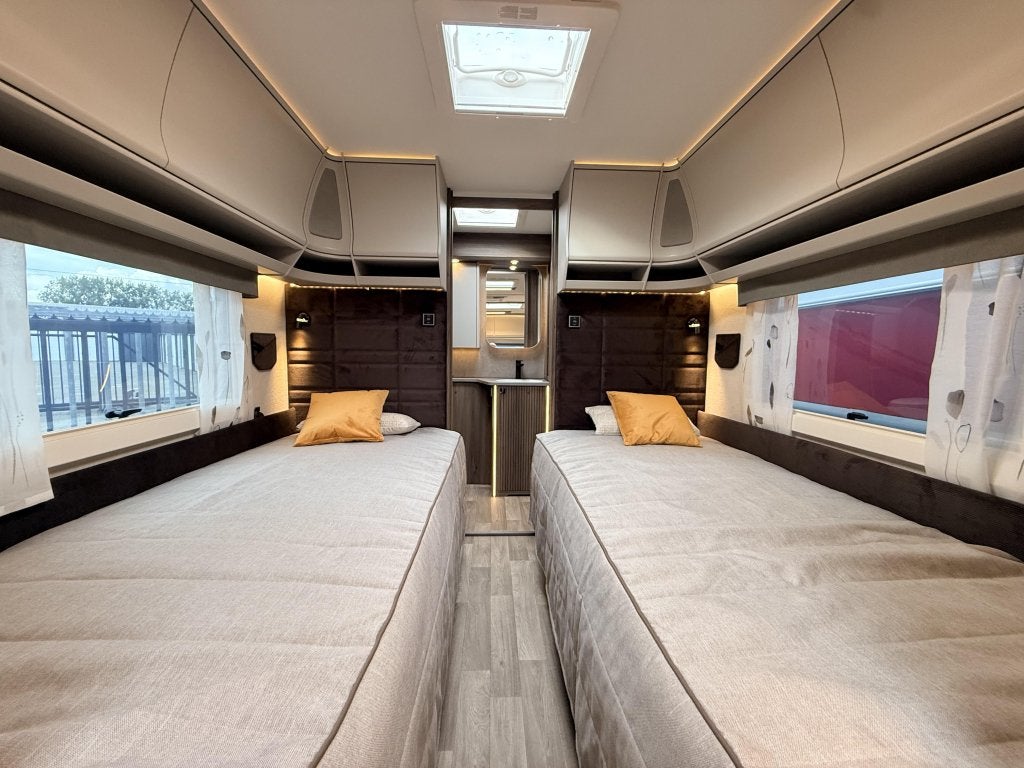 Kabe Imperial 630 TDL E2, Caravans en Kamperen, Rondzit, 7 tot 8 meter, Bedrijf, Kabe