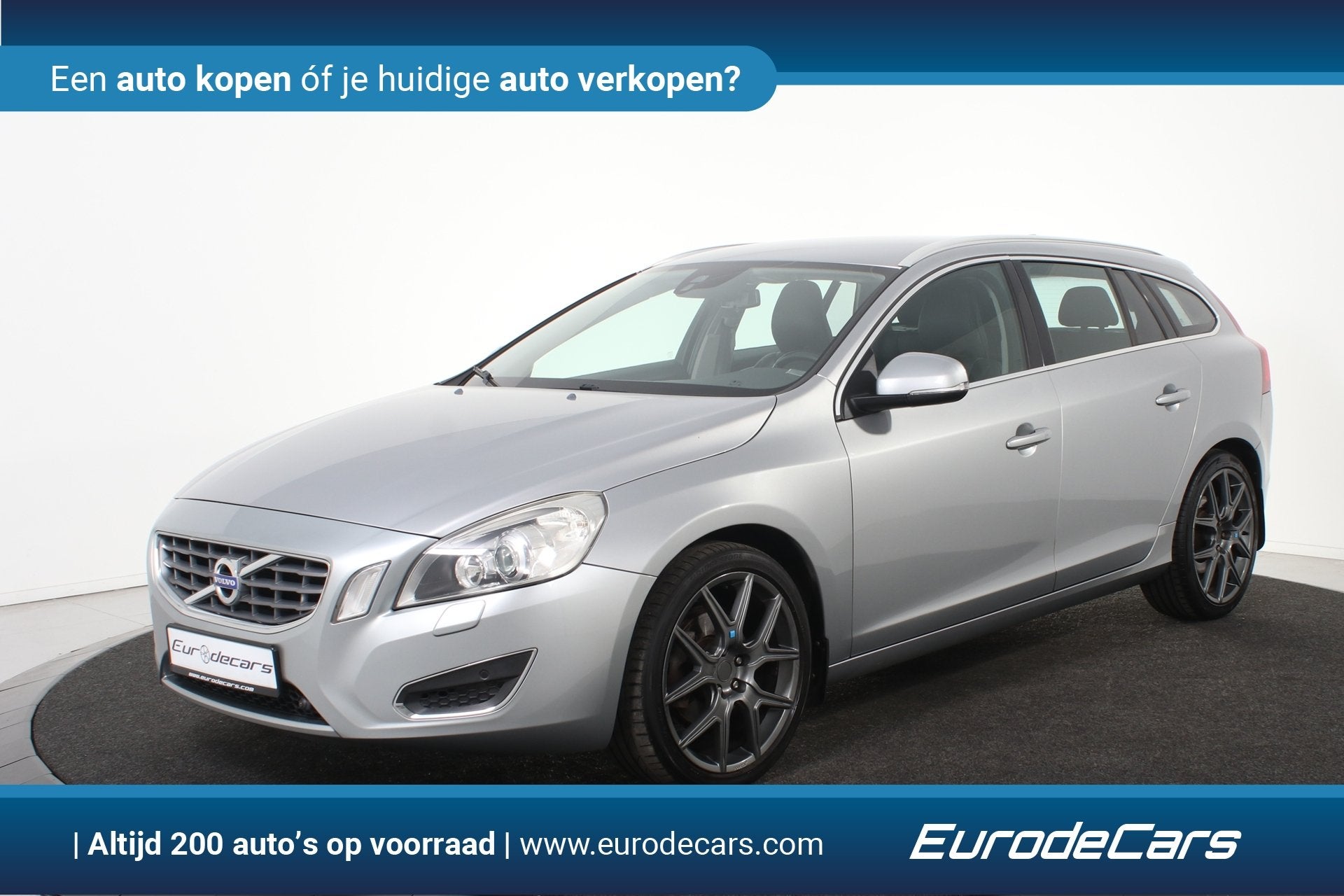 Volvo V60 1.6 T3 Ocean Race *Leer*Navigatie*Trekhaak*, Auto's, Volvo, Voorwielaandrijving, 15 km/l, Gebruikt, Zwart