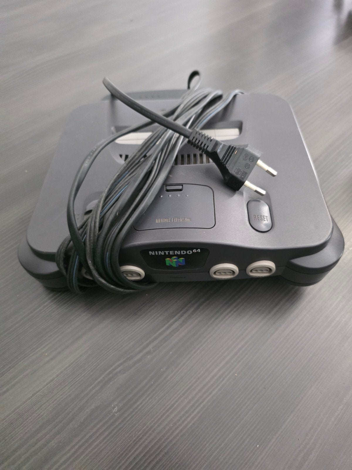 Defecte Nintendo 64 console - Voor onderdelen/reparatie, Ophalen of Verzenden, Niet werkend, Zonder controller