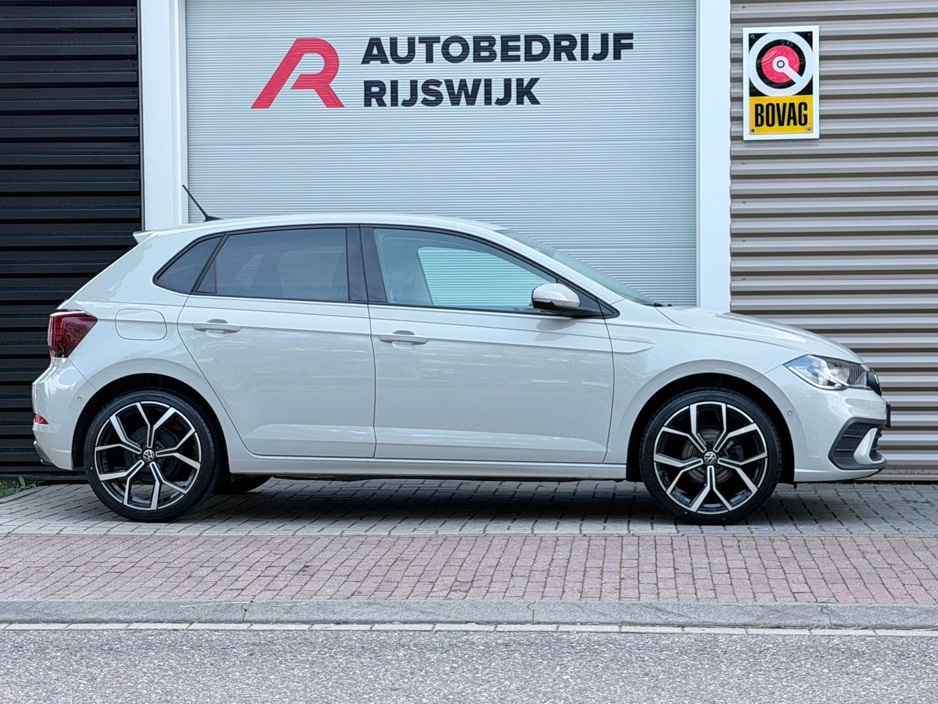 Foto 5 van Volkswagen Polo 1.0 TSI Life Camera/AppleCar/Blindspot