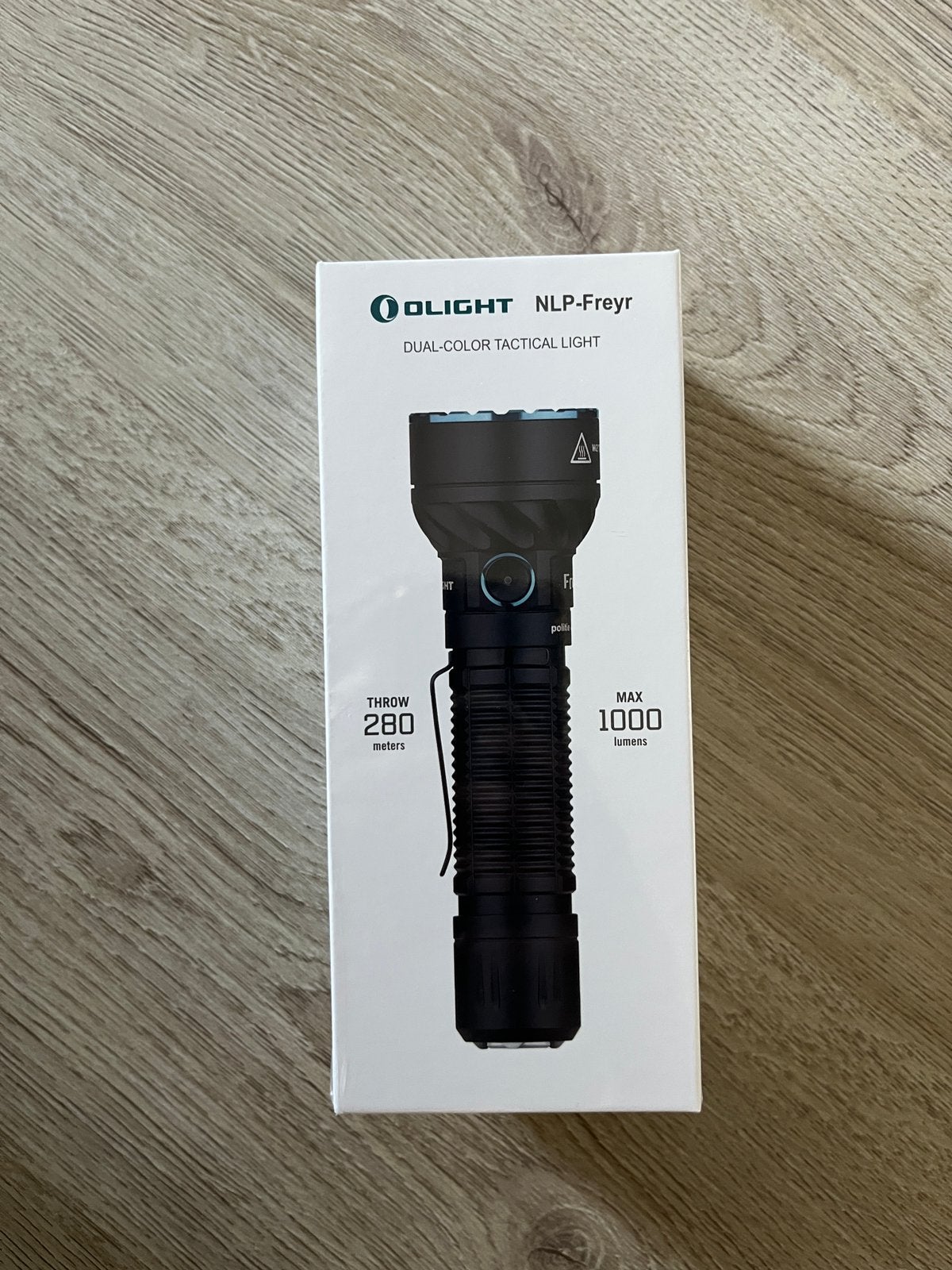 Olight Freyr NL zaklamp – nieuw in verpakking, Ophalen of Verzenden, Nieuw, Batterij