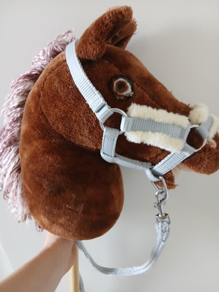 (Realistisch) hobbyhorse halster licht blauw., Ophalen of Verzenden