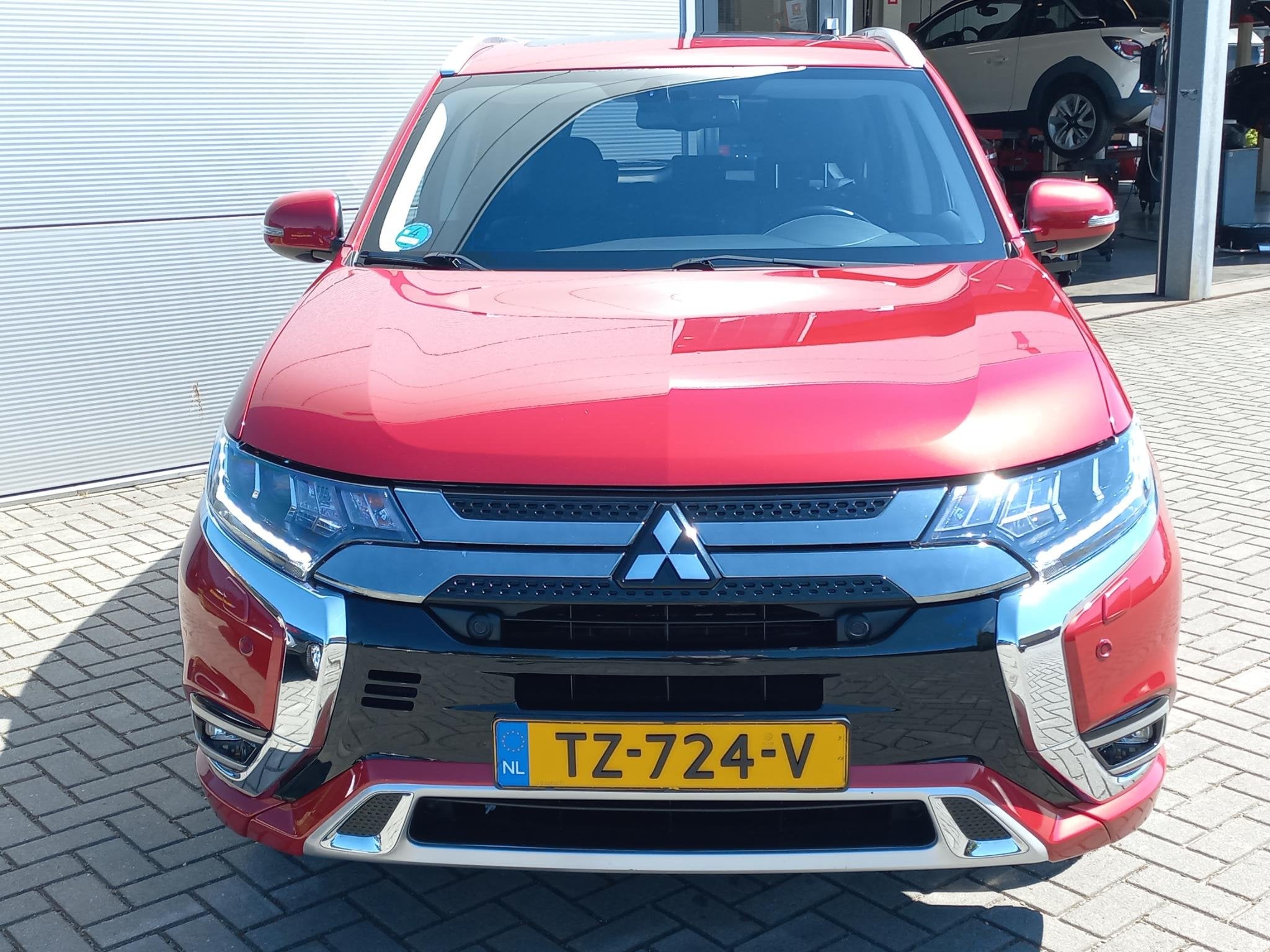 Mitsubishi Outlander 2.4 PHEV 240pk 4WD Automaat Intens+ | C, Auto's, Automaat, 4 cilinders, 120 €/maand, Bedrijf