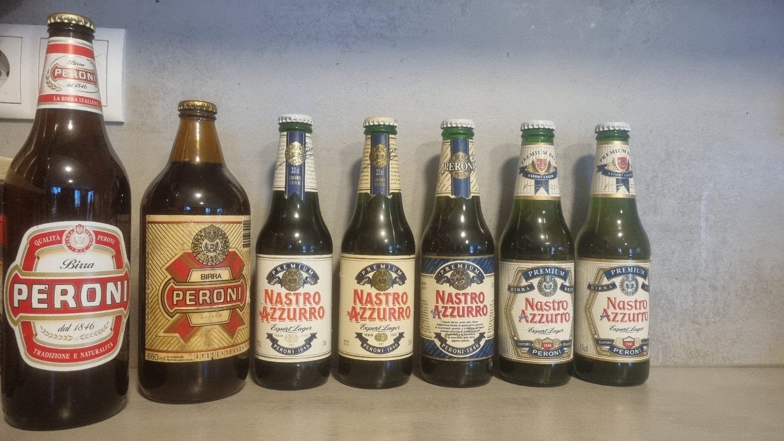 Italiaanse vintage & oude Peroni, Rome: 88/93/94/298/00/06, Ophalen of Verzenden, Zo goed als nieuw, Flesje(s), Overige merken
