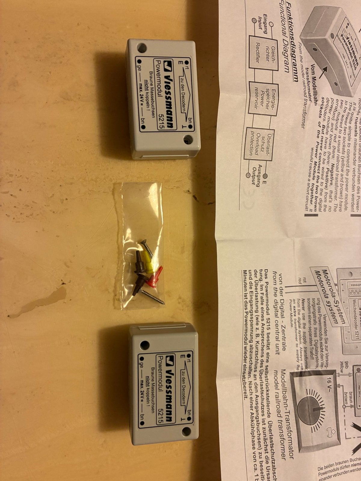 2 Viessmann power module 5215 2A, Hobby en Vrije tijd, Modeltreinen | H0, Overige merken, Transformator of Voeding, Gelijkstroom of Wisselstroom