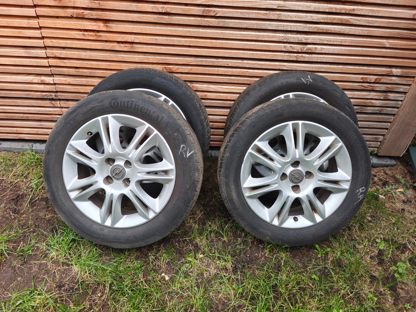 Velgen met banden voor Opel Corsa D (2006) - 16 inch, Ophalen, Gebruikt, 16 inch, Banden en Velgen