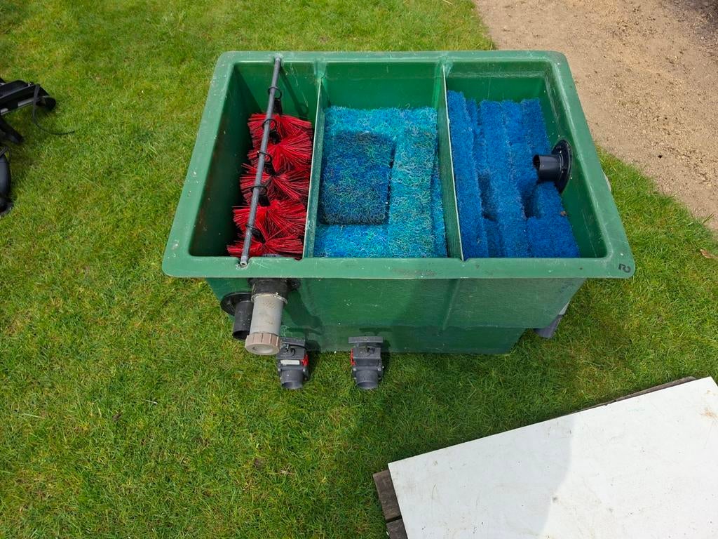 Polyester meerkamerfilter voor vijver - compleet met deksel, Tuin en Terras, Vijver-toebehoren, Ophalen, Gebruikt, Vijverfilter