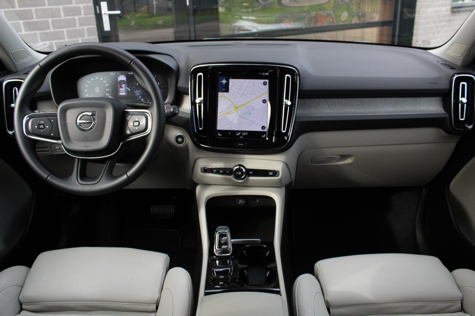 Volvo XC40 2.0 T5 AWD Inscription / Camera / LED / 248PK / N, Automaat, Dealer onderhouden, Gebruikt, 4 cilinders