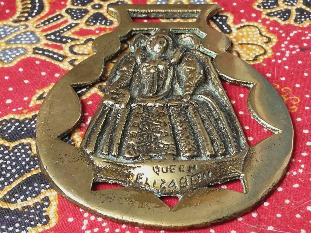 Antiek kleppermannetje uit Engeland met Queen Elizabeth., Antiek en Kunst, Ophalen of Verzenden, Koper