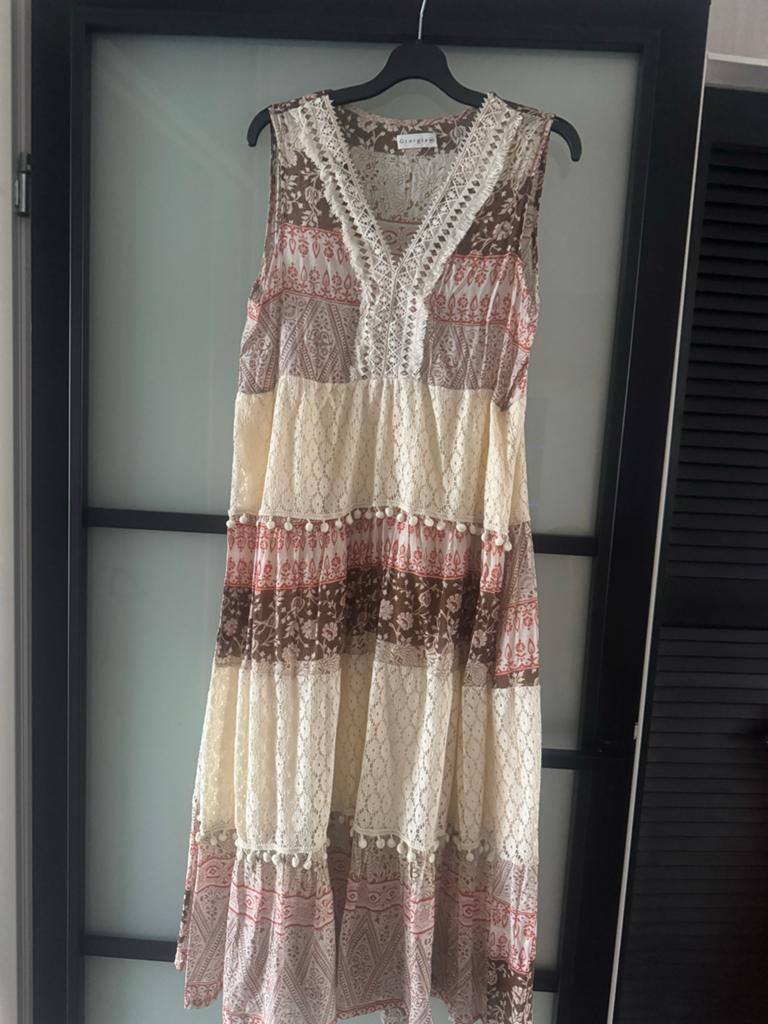Giorgia Maxi Jurk met Kant en Pompons - Boheemse Stijl, Bruin, Maat 42/44 (L), Nieuw, Ophalen of Verzenden