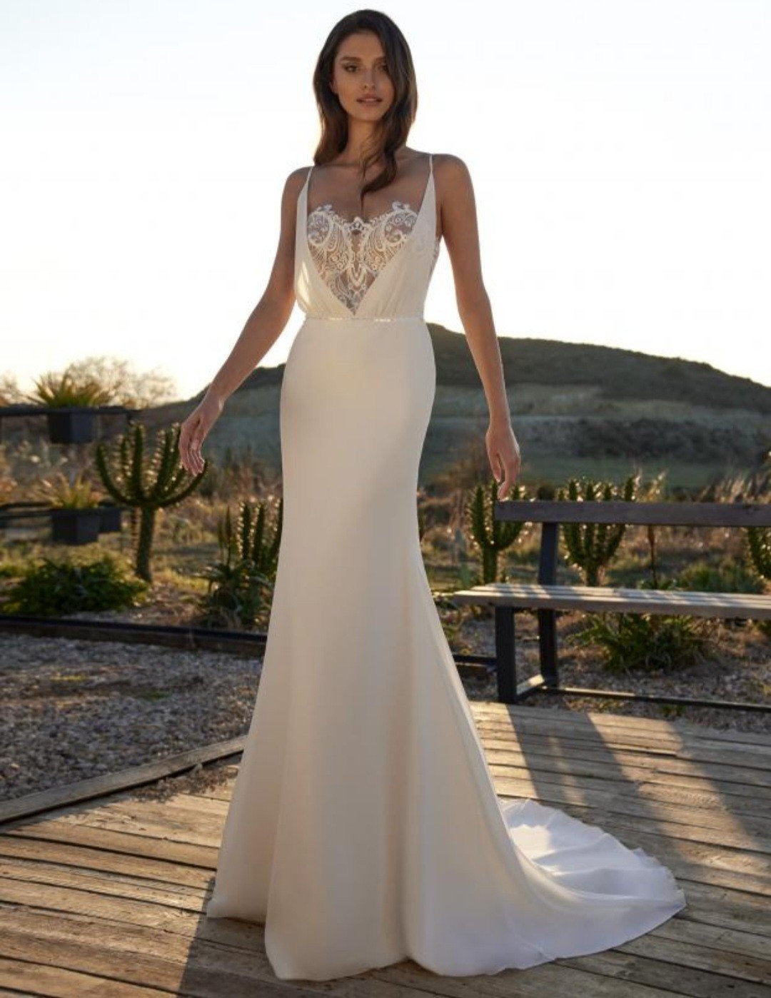 Elegante aansluitende fit and flar trouwjurk Libelle maat 36, Kleding | Dames, Trouwkleding en Trouwaccessoires, Ophalen of Verzenden