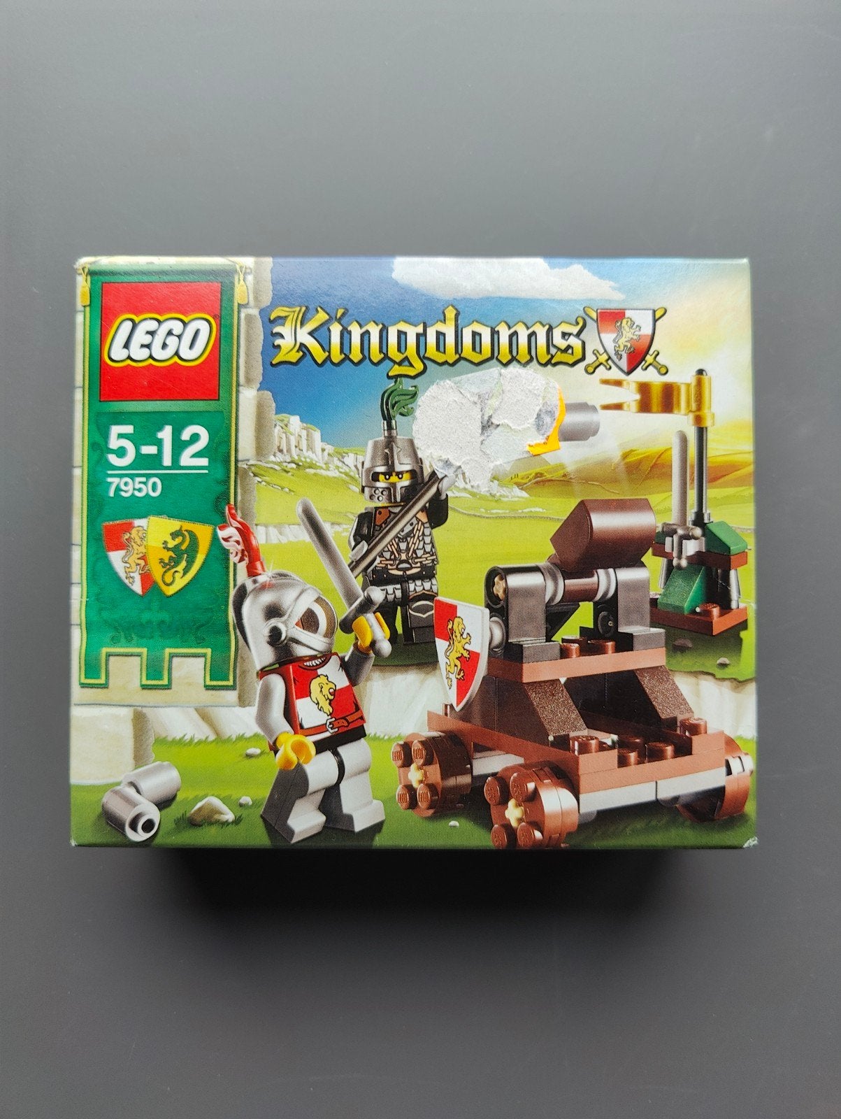 Lego 7950 Kingdoms (sealed+schade)voor een medisch goed doel, Lego, Nieuw, Ophalen of Verzenden, Compleet