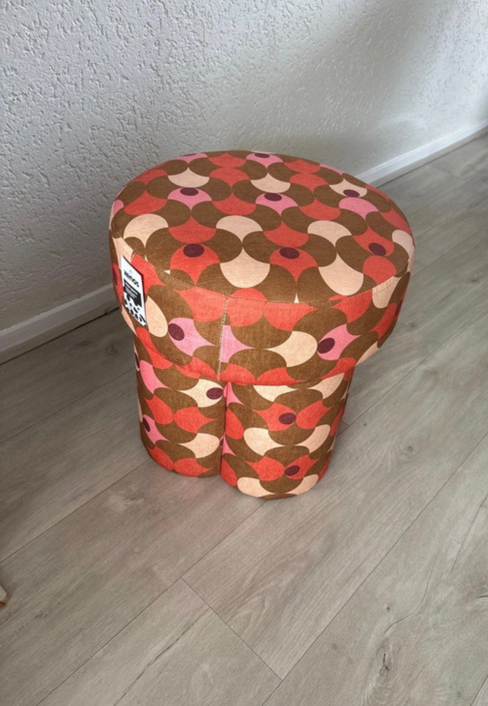Retro poef nieuw, Ophalen, Minder dan 50 cm, Rond, Nieuw