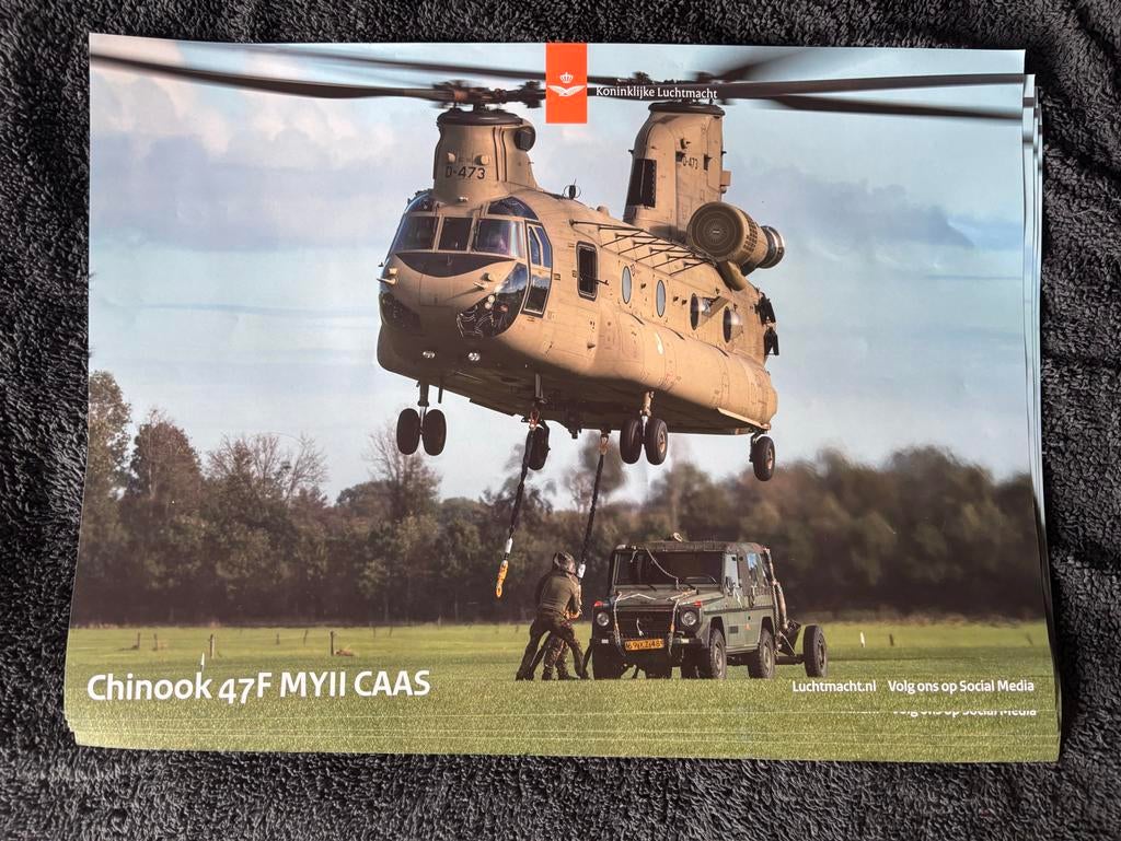 Chinook CH-47F MYII CAAS Koninklijke Luchtmacht Poster, Ophalen of Verzenden, 1945 tot heden, Zo goed als nieuw, Luchtmacht
