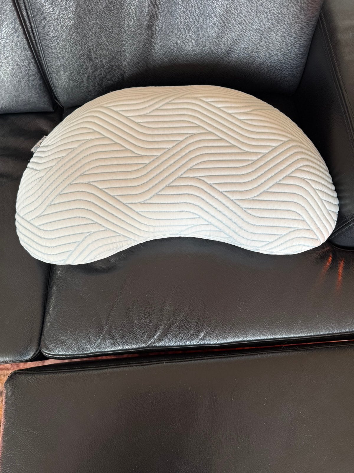 Tempur Sonata Smartcool hoofdkussen mt M 2 x gebruikt., Huis en Inrichting, Ophalen of Verzenden, Zo goed als nieuw, Eenpersoons