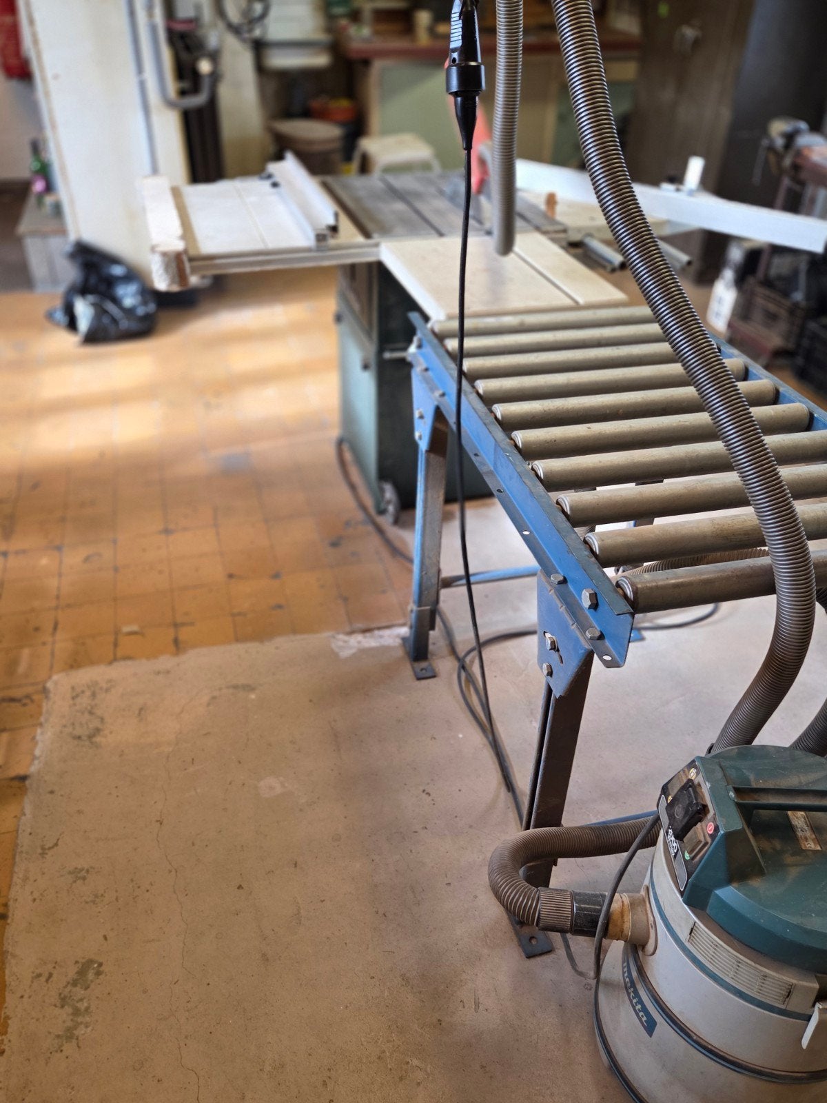 Metabo TK 1688 W zaagtafel met afzuiging en rollenbaan, Ophalen, Gebruikt, Cirkelzaag, 70 mm of meer