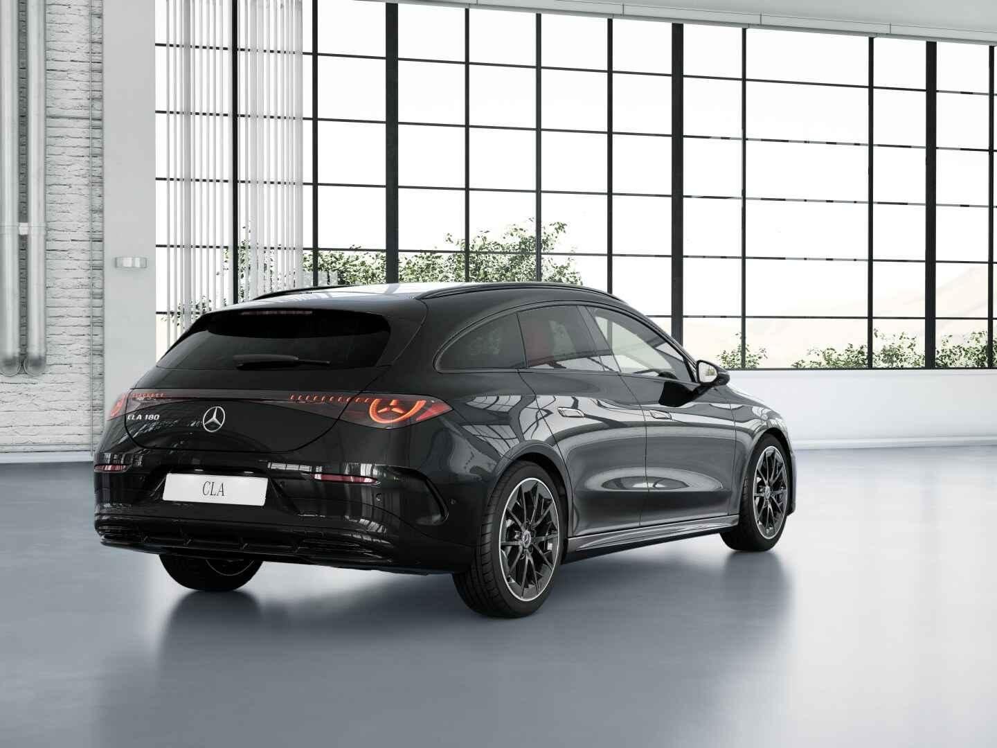 Mercedes-Benz CLA Shooting Brake 180 Business Solution AMG, Auto's, CLA, 4 cilinders, Stoelverwarming, Zwart