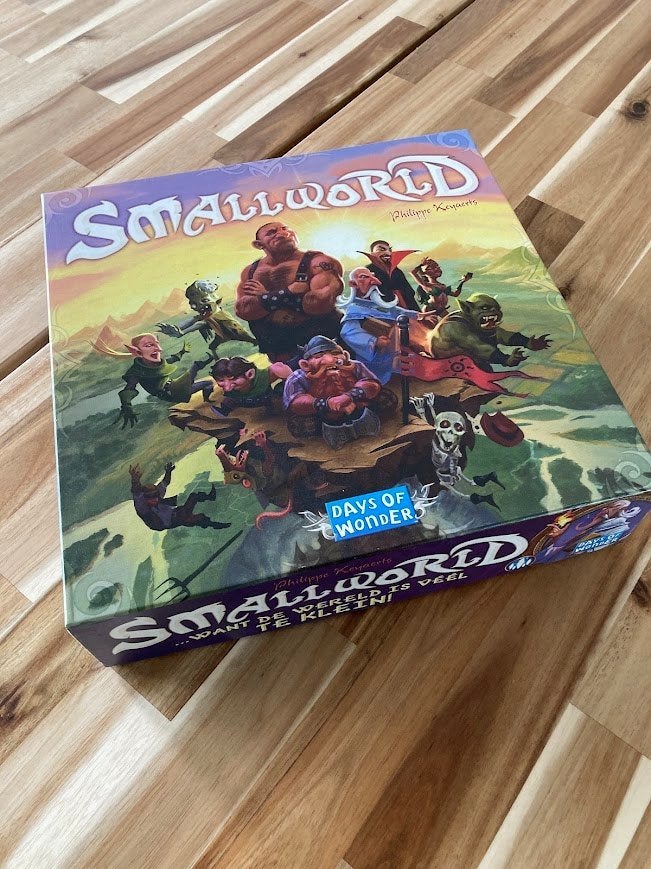 Small World (NL-editie), Vijf spelers of meer, Ophalen of Verzenden, Zo goed als nieuw, Days of Wonder