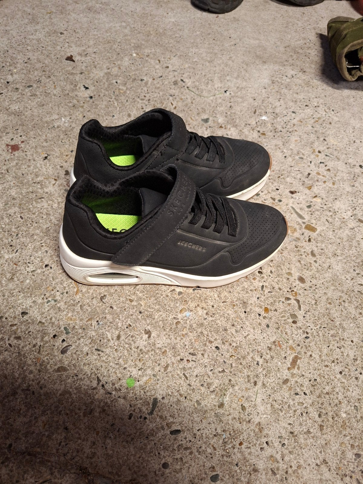 Skechers sportschoenen maat 31 zwart als nieuw, Ophalen of Verzenden, Zo goed als nieuw, Skechers, Sportschoenen