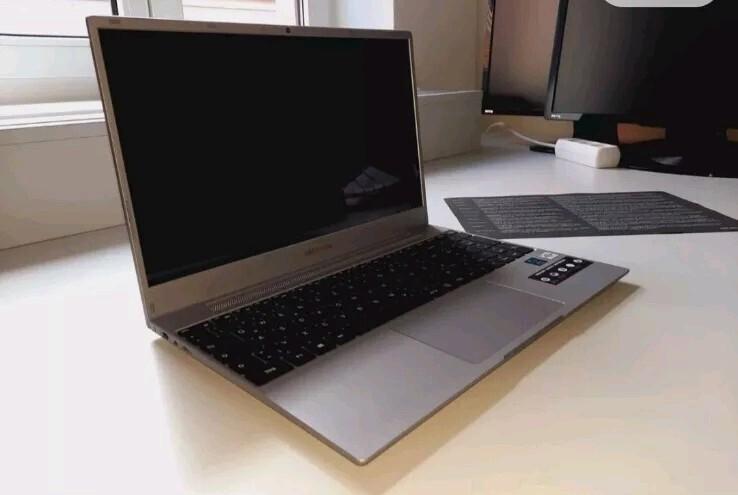 Medion Akoya E15307 laptop met Windows, Computers en Software, Windows Laptops, Ophalen of Verzenden, 15 inch, 2 tot 3 Ghz