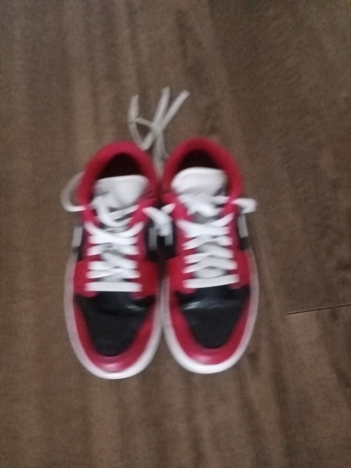 Nike Jordan 1 Low kinderschoenen rood/zwart, Ophalen, Gebruikt, Jongen of Meisje, Schoenen