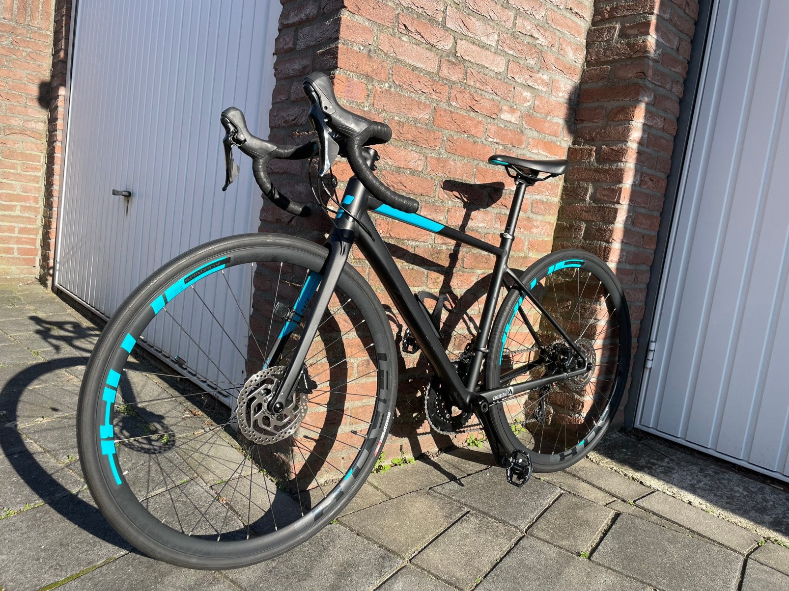 Cube Dames Racefiets Axial WS Race Disc, 28 inch, Aluminium, 49 tot 53 cm, Zo goed als nieuw