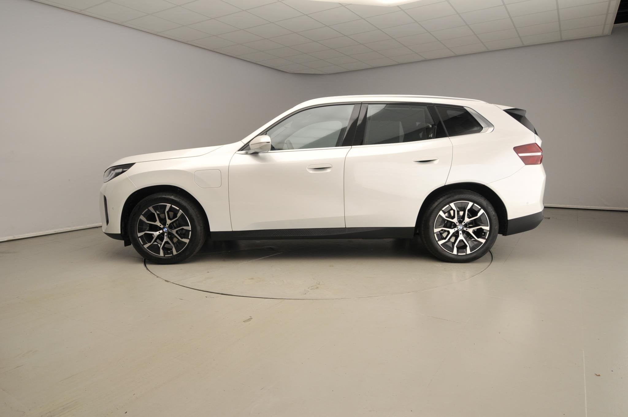 BMW X3 30e xDrive | LED | Navigatie | Sportstoelen | Elektr., Auto's, Automaat, Stof, Gebruikt, 4 cilinders